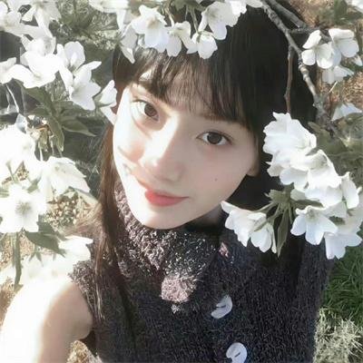 薰香花朵凛然绽放